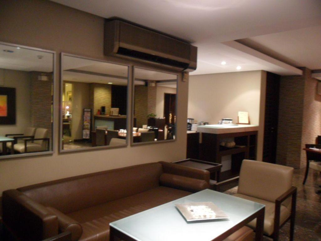 Amorsolo Mansion Hotel Manilla Buitenkant foto