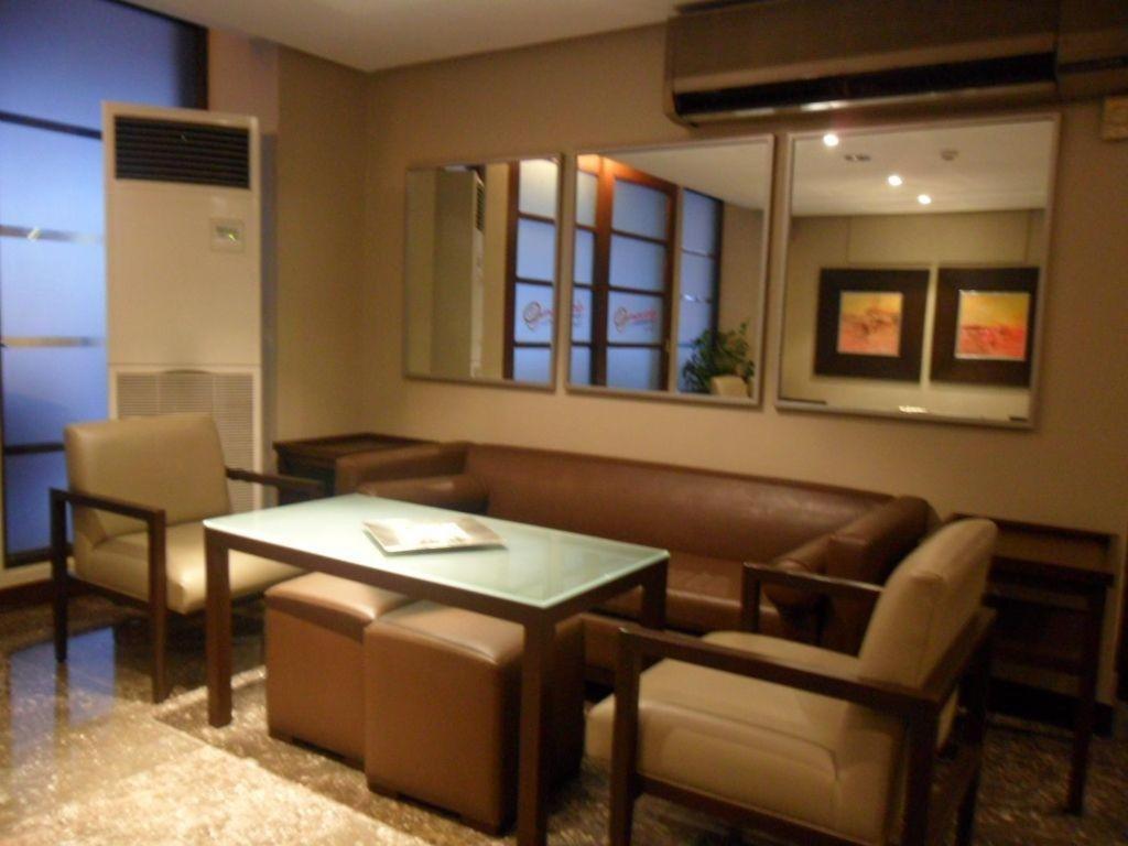 Amorsolo Mansion Hotel Manilla Buitenkant foto