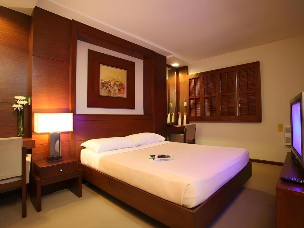 Amorsolo Mansion Hotel Manilla Buitenkant foto
