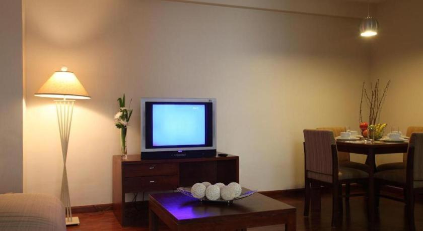Amorsolo Mansion Hotel Manilla Buitenkant foto